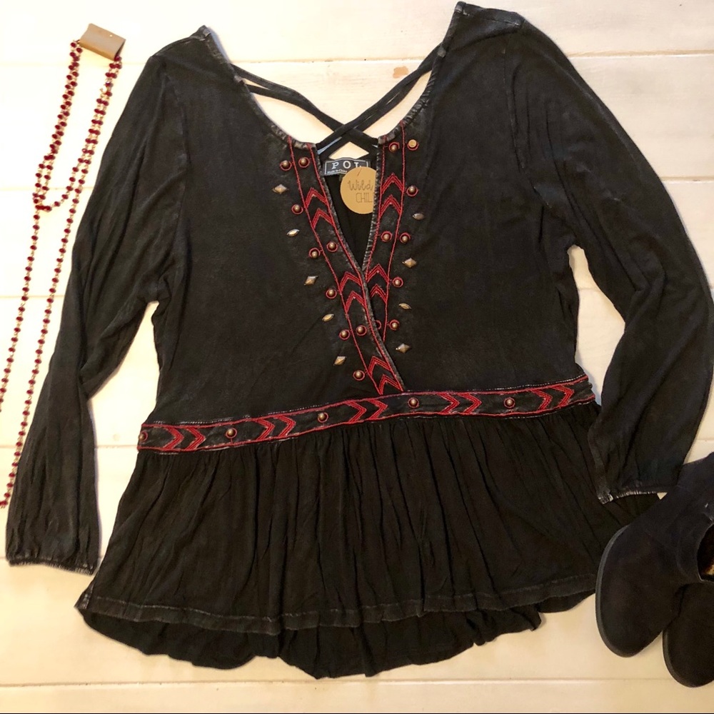 🌸 Black Embellished top